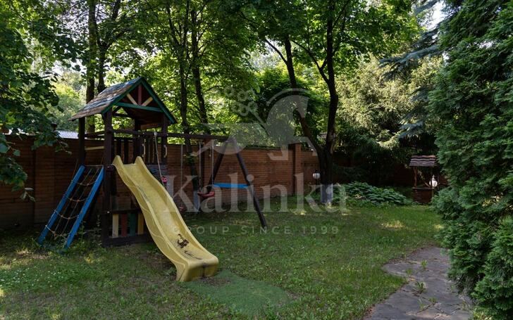 2-этажный коттедж 650 м² с отделкой