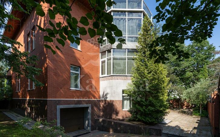 2-этажный коттедж 650 м² с отделкой