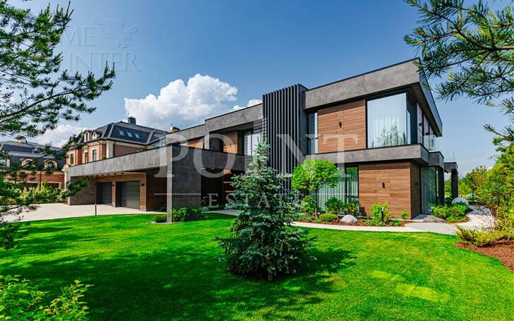 2-этажный коттедж 950 м² с отделкой