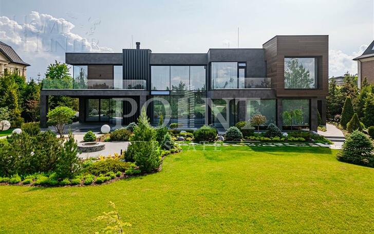 2-этажный коттедж 950 м² с отделкой