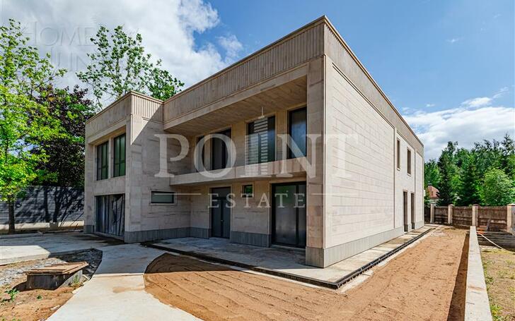 2-этажный коттедж 830 м² без отделки