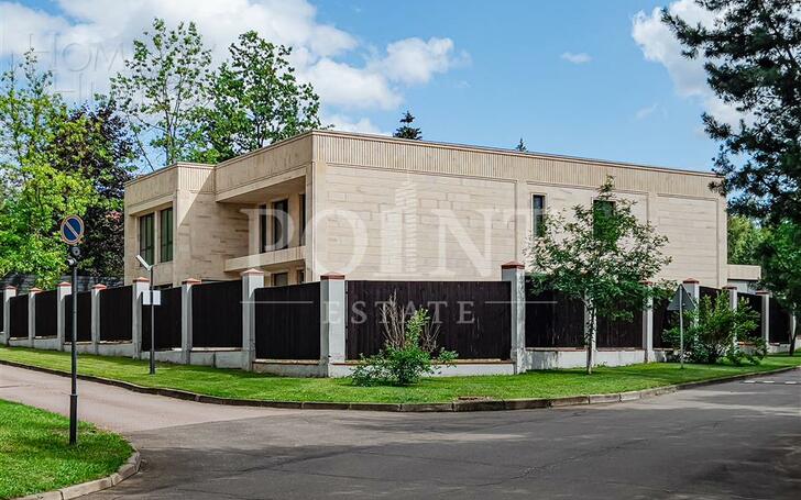 2-этажный коттедж 830 м² без отделки
