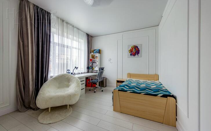 2-этажный коттедж 240 м² с отделкой
