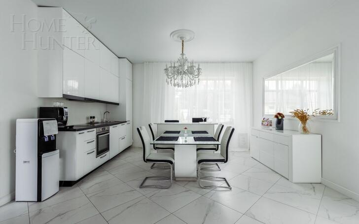 2-этажный коттедж 240 м² с отделкой