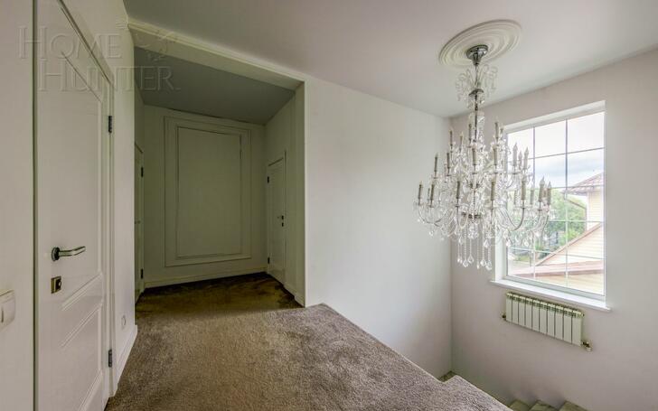 2-этажный коттедж 240 м² с отделкой
