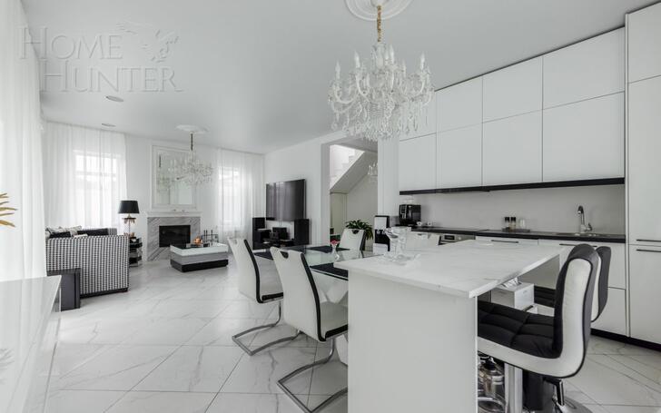 2-этажный коттедж 240 м² с отделкой