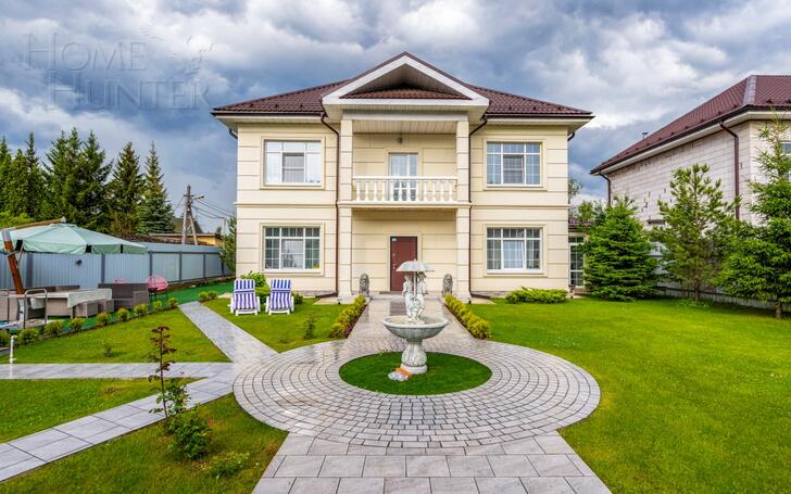 2-этажный коттедж 240 м² с отделкой