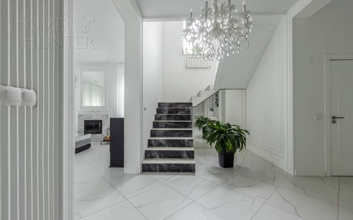 2-этажный коттедж 240 м² с отделкой