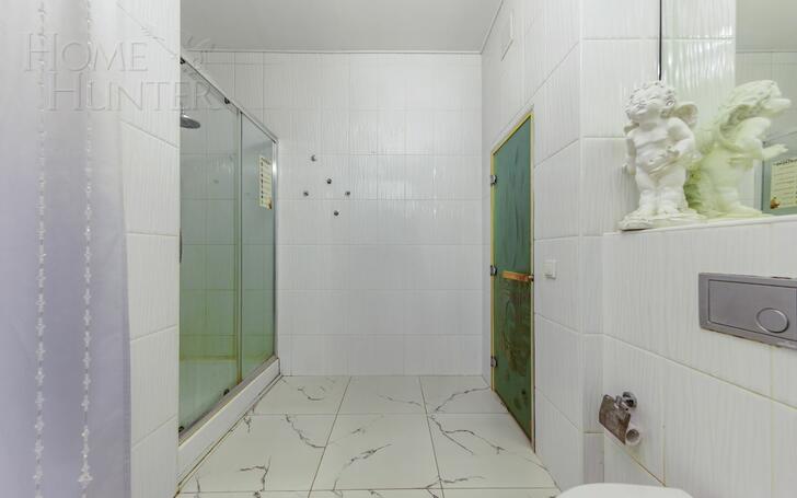 2-этажный коттедж 240 м² с отделкой