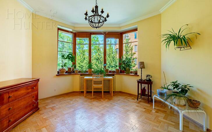 5-КОМН. КВАРТИРА С ОТДЕЛКОЙ 220.3 М² НА 2 ЭТАЖЕ