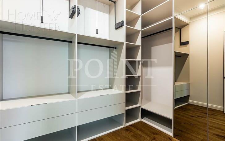 3-этажный таунхаус 240 м² с отделкой