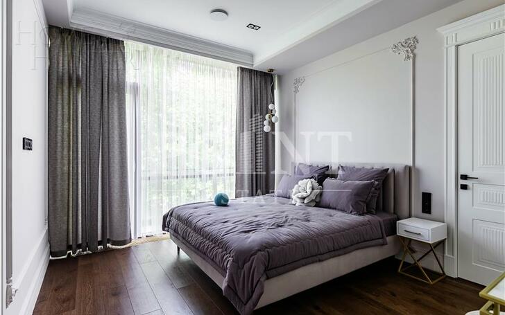 3-этажный таунхаус 240 м² с отделкой