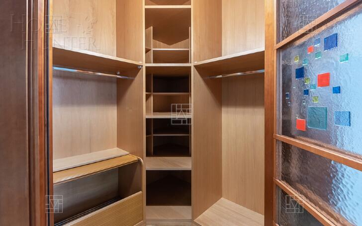 4-КОМН. КВАРТИРА С ОТДЕЛКОЙ 201.4 М² НА 13 ЭТАЖЕ
