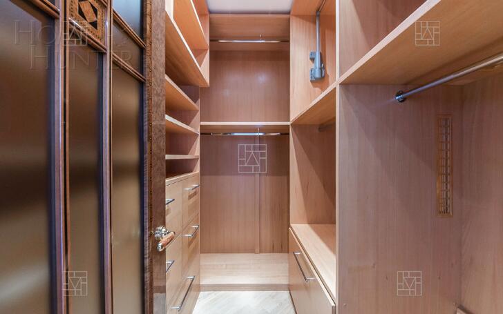 4-КОМН. КВАРТИРА С ОТДЕЛКОЙ 201.4 М² НА 13 ЭТАЖЕ