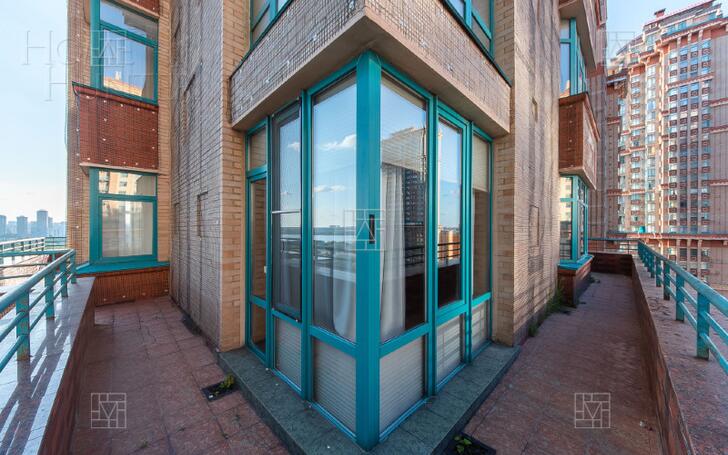 4-КОМН. КВАРТИРА С ОТДЕЛКОЙ 201.4 М² НА 13 ЭТАЖЕ