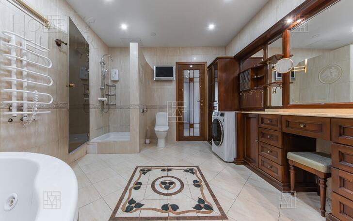4-КОМН. КВАРТИРА С ОТДЕЛКОЙ 201.4 М² НА 13 ЭТАЖЕ