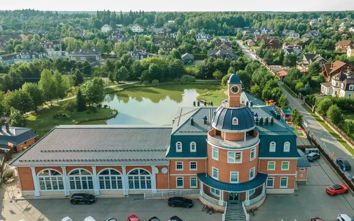 2-этажный коттедж 310 м² с отделкой