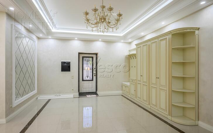 2-этажный коттедж 383 м² с отделкой