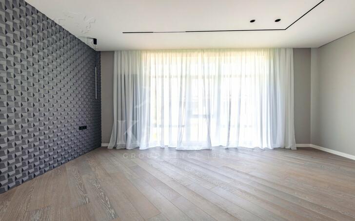 3-этажный коттедж 600 м² с отделкой