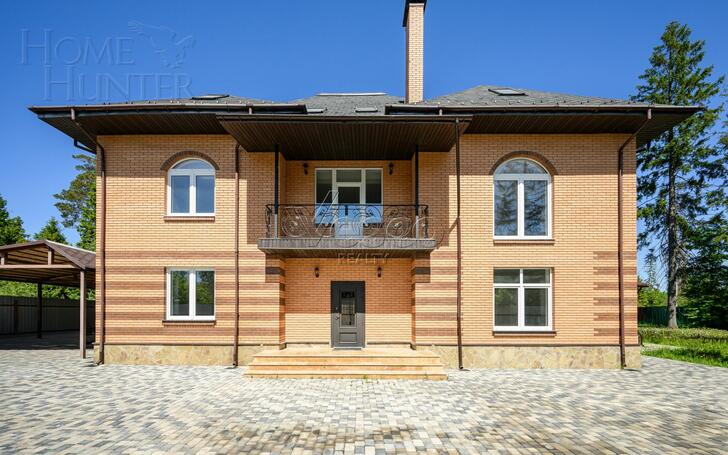 2-этажный коттедж 383 м² с отделкой