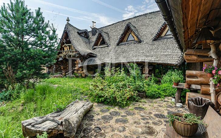 2-этажный коттедж 300 м² с отделкой