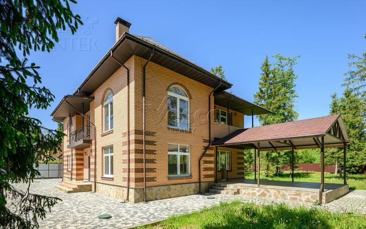2-этажный коттедж 383 м² с отделкой