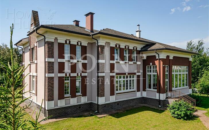 2-этажный коттедж 350 м² с отделкой