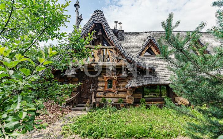 2-этажный коттедж 300 м² с отделкой