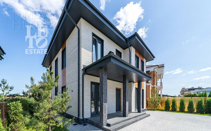 2-этажный коттедж 250 м² без отделки