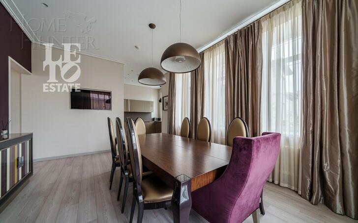 2-этажный коттедж 320 м² с отделкой