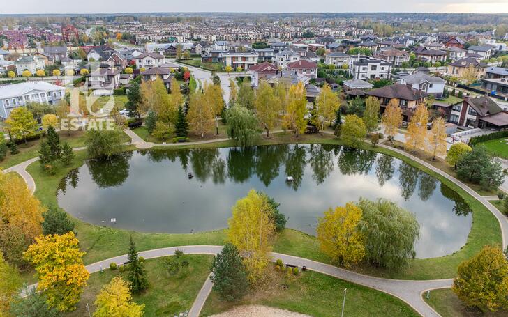 2-этажный коттедж 300 м² с отделкой