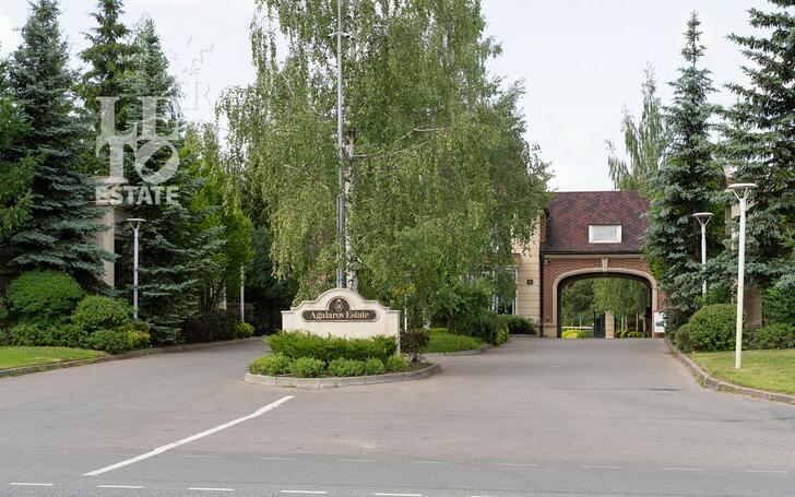 2-этажный коттедж 890 м² без отделки