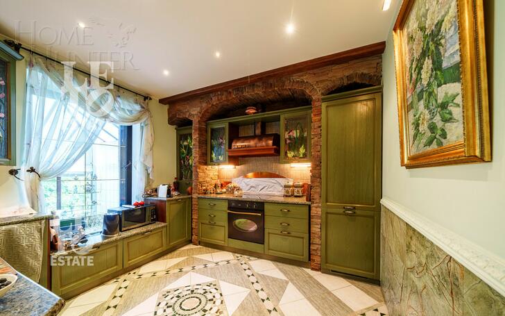3-этажный коттедж 850 м² с отделкой