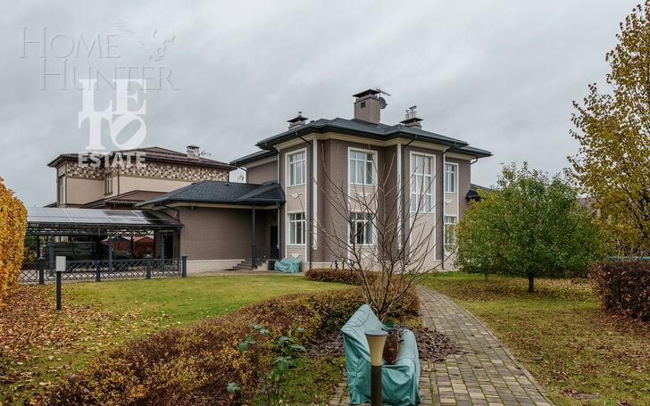 2-этажный коттедж 320 м² с отделкой