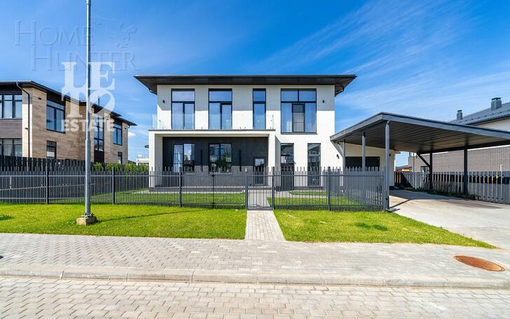 2-этажный коттедж 260 м² с отделкой