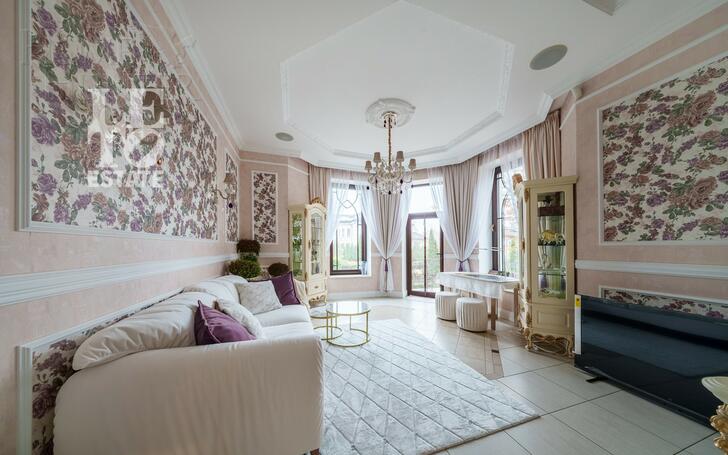 2-этажный коттедж 1 100 м² с отделкой