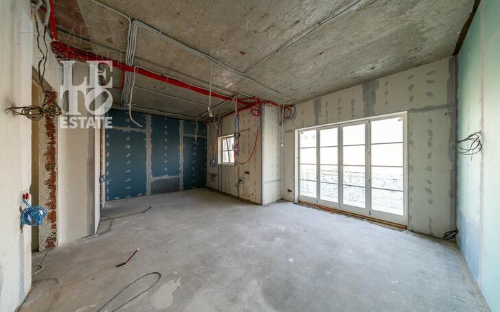 4-этажный таунхаус 395 м² без отделки