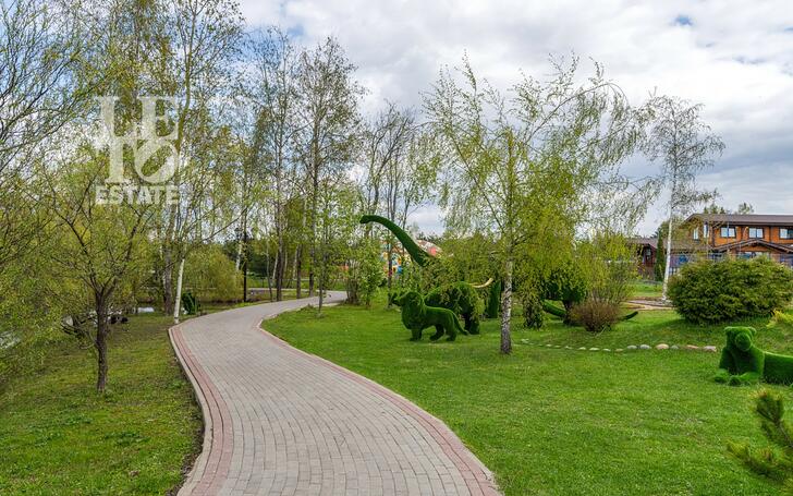 2-этажный коттедж 340 м² с отделкой
