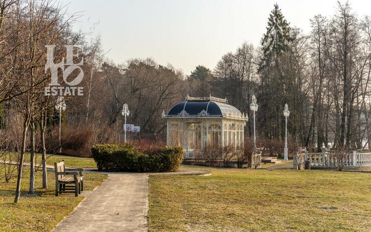 4-этажный таунхаус 395 м² без отделки