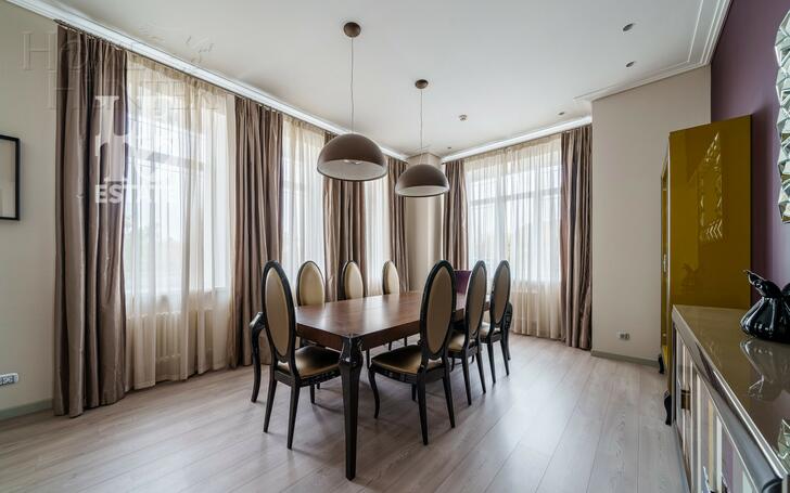 2-этажный коттедж 320 м² с отделкой