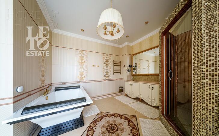 2-этажный коттедж 1 100 м² с отделкой