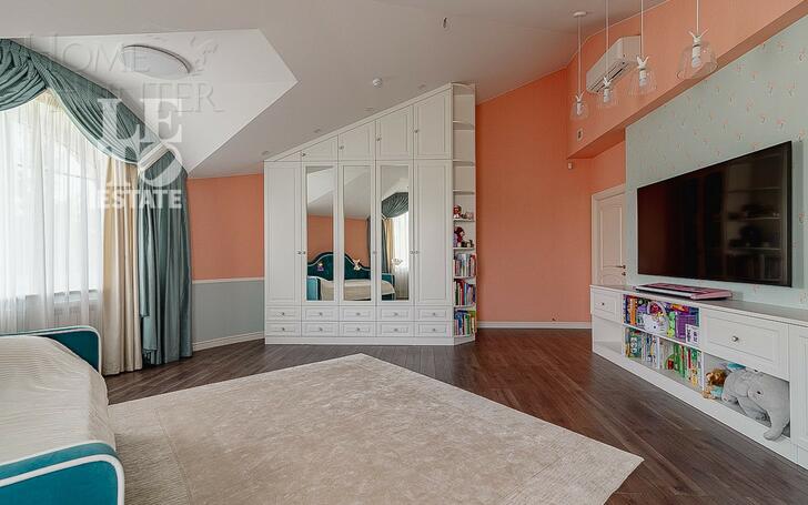 2-этажный коттедж 700 м² с отделкой