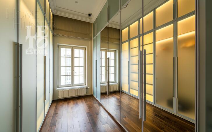 2-этажный коттедж 260 м² с отделкой