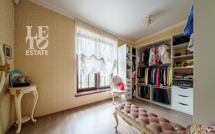 2-этажный коттедж 1 100 м² с отделкой