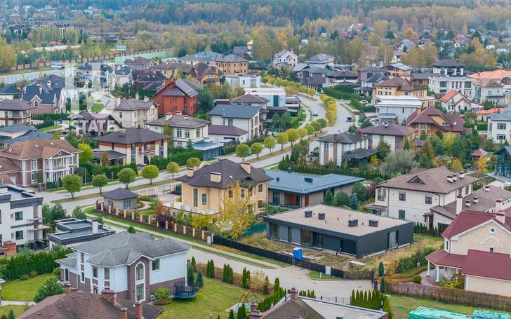 2-этажный коттедж 242.4 м² с отделкой