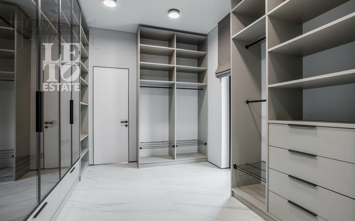 2-этажный коттедж 604 м² с отделкой
