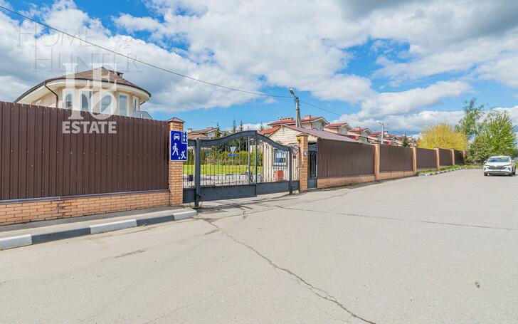 2-этажный таунхаус 330 м² без отделки