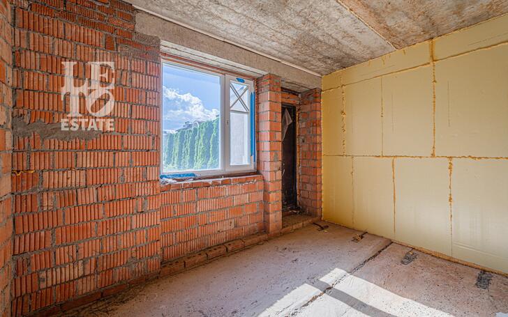2-этажный таунхаус 330 м² без отделки