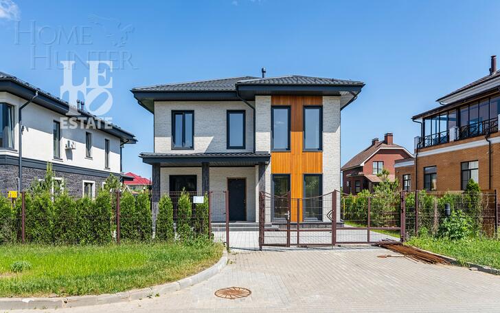 2-этажный коттедж 250 м² без отделки
