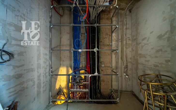 4-этажный таунхаус 395 м² без отделки